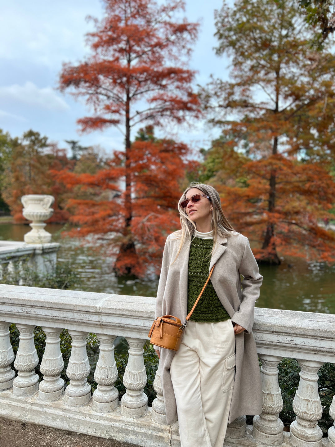 Curso online de crochet - Textura imitación tricot, tejida en crochet y aplicada a un chaleco - Diseño Florecer