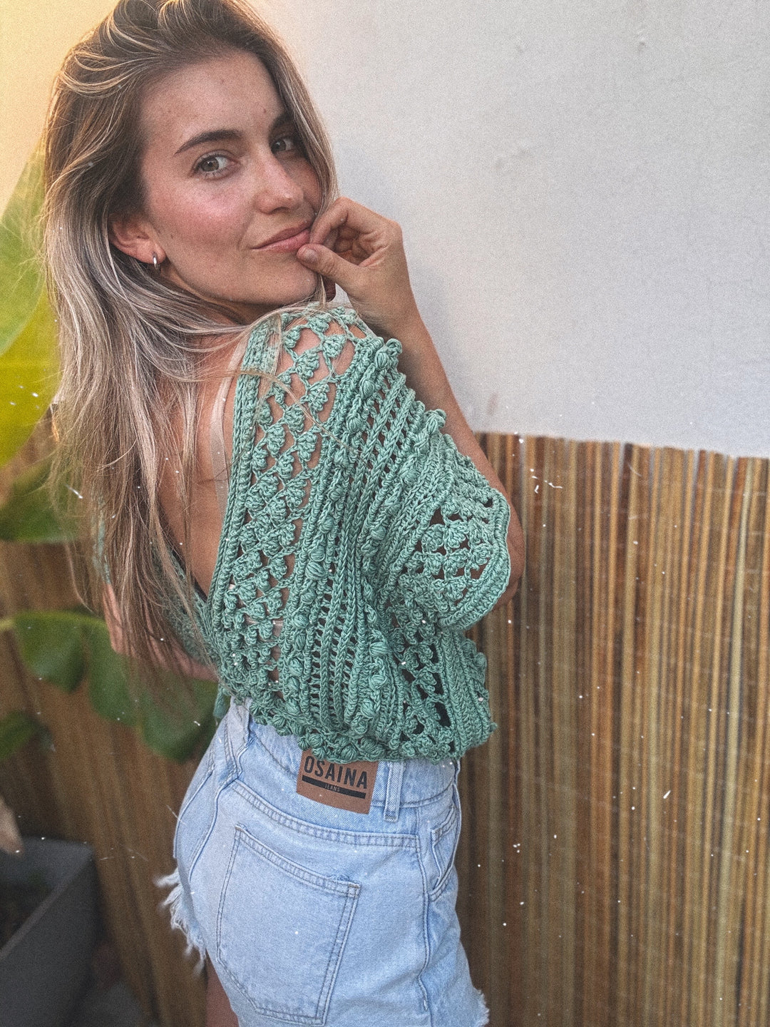 Curso online de crochet ¿Cómo partir de una única textura para crear una prenda? Tejido vertical- Top Madrid