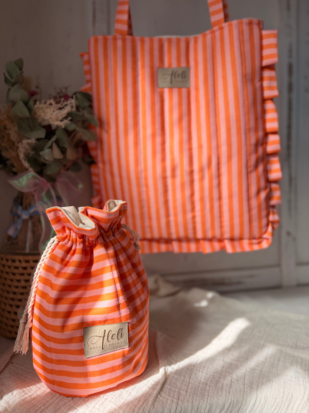 Combo Capri: Tote volados + bolsito bombón