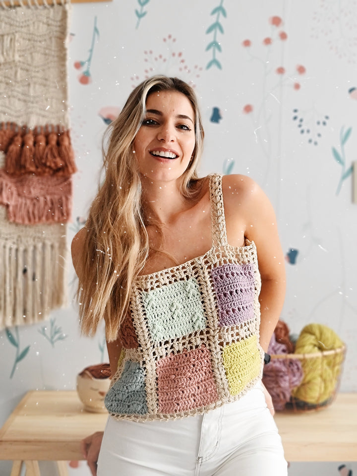 Curso Online de crochet- Como IMITAR la técnica de Grannys Square con la técnica de intarsia. Top y Remera Gardenia.