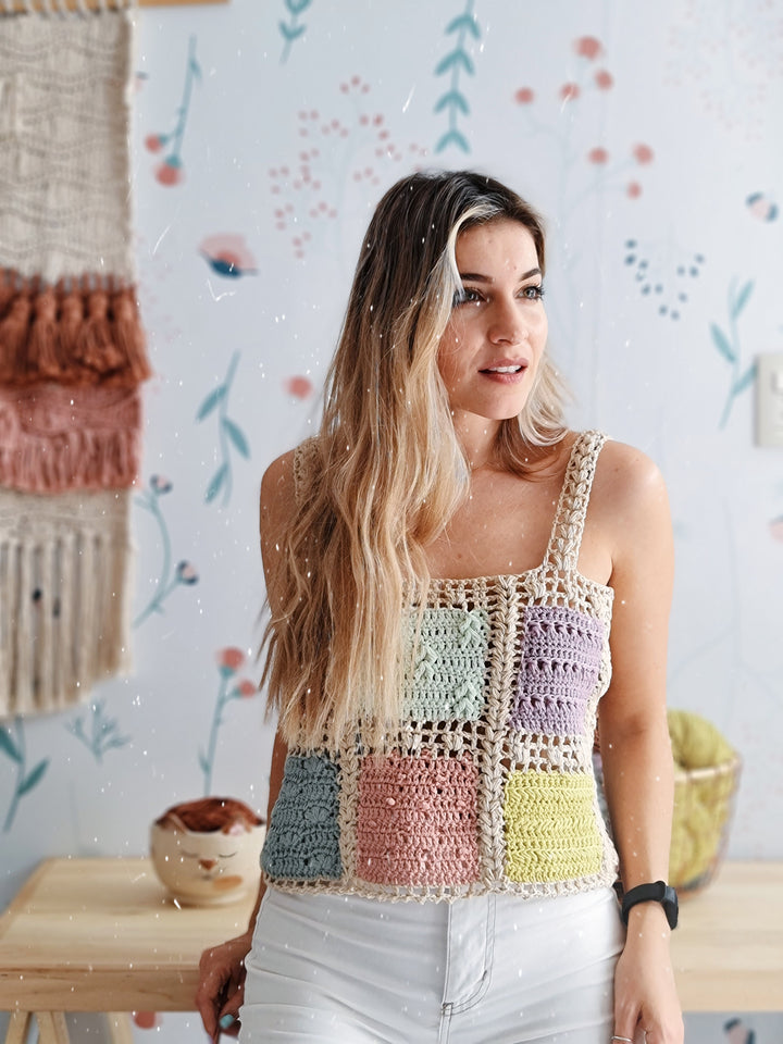 Curso Online de crochet- Como IMITAR la técnica de Grannys Square con la técnica de intarsia. Top y Remera Gardenia.