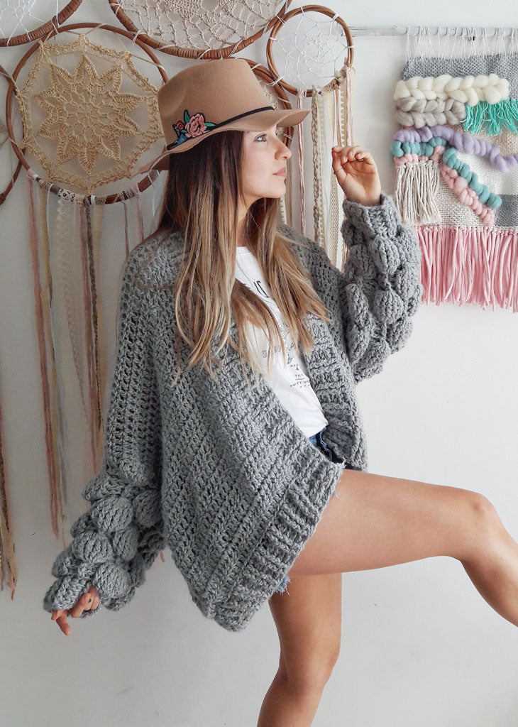 Guía de Tejido a crochet: Cómo tejer un maxicárdigan con mangas llamativas? Diseño Cardigan Burbuja.