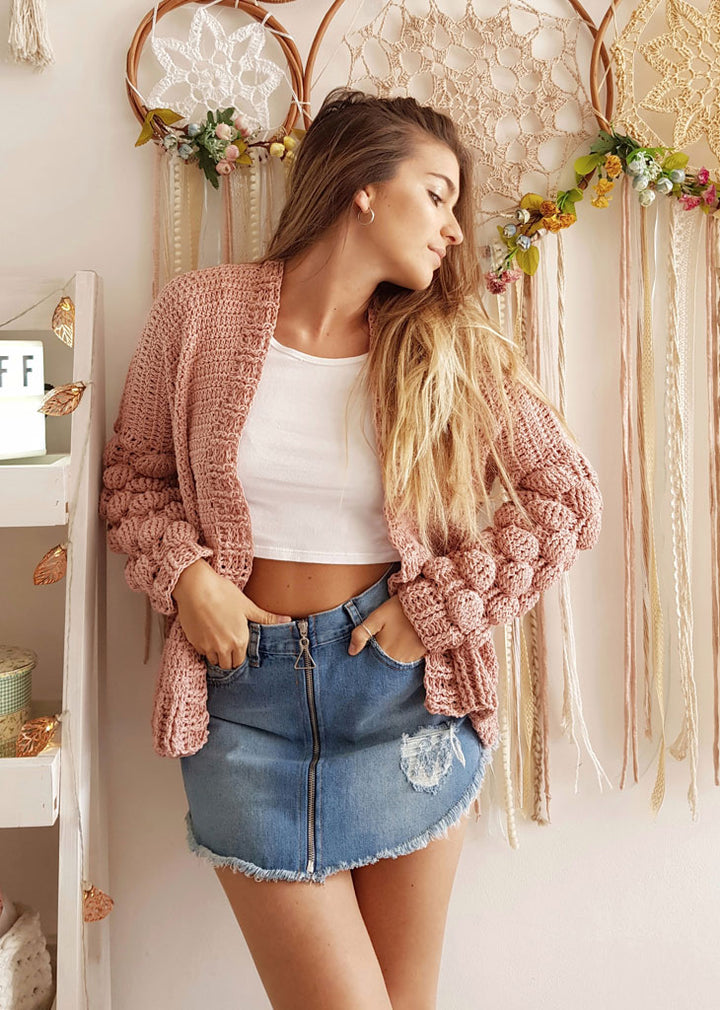 Guía de Tejido a crochet: Cómo tejer un maxicárdigan con mangas llamativas? Diseño Cardigan Burbuja.